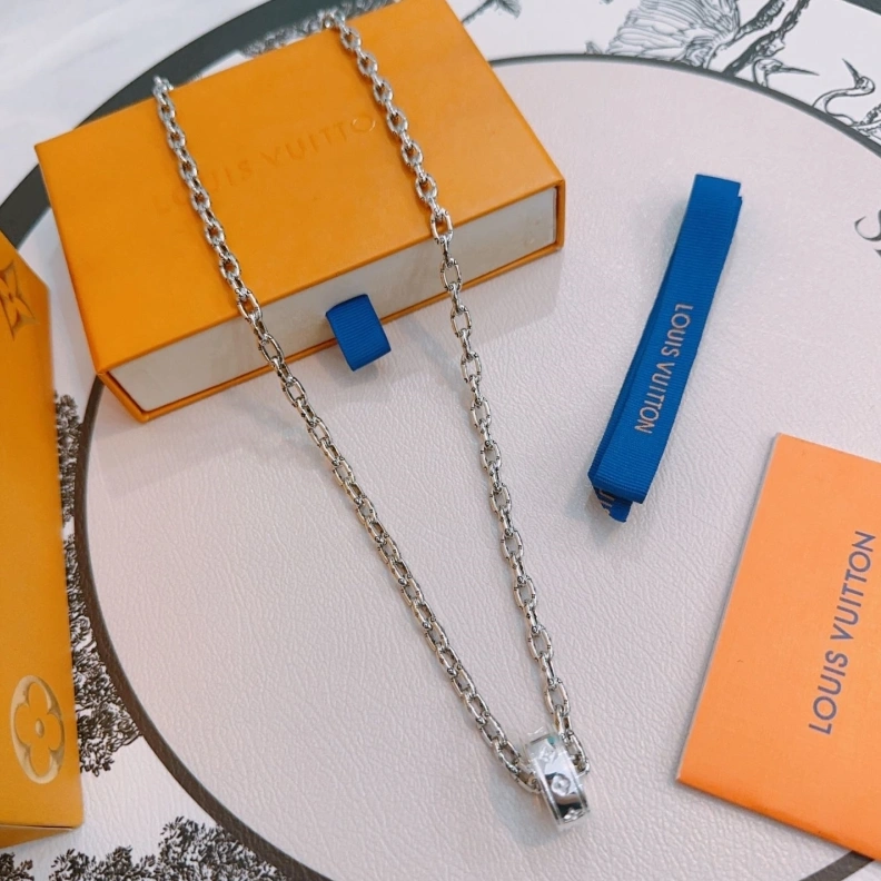 LX Necklaces EyeCatching 308400