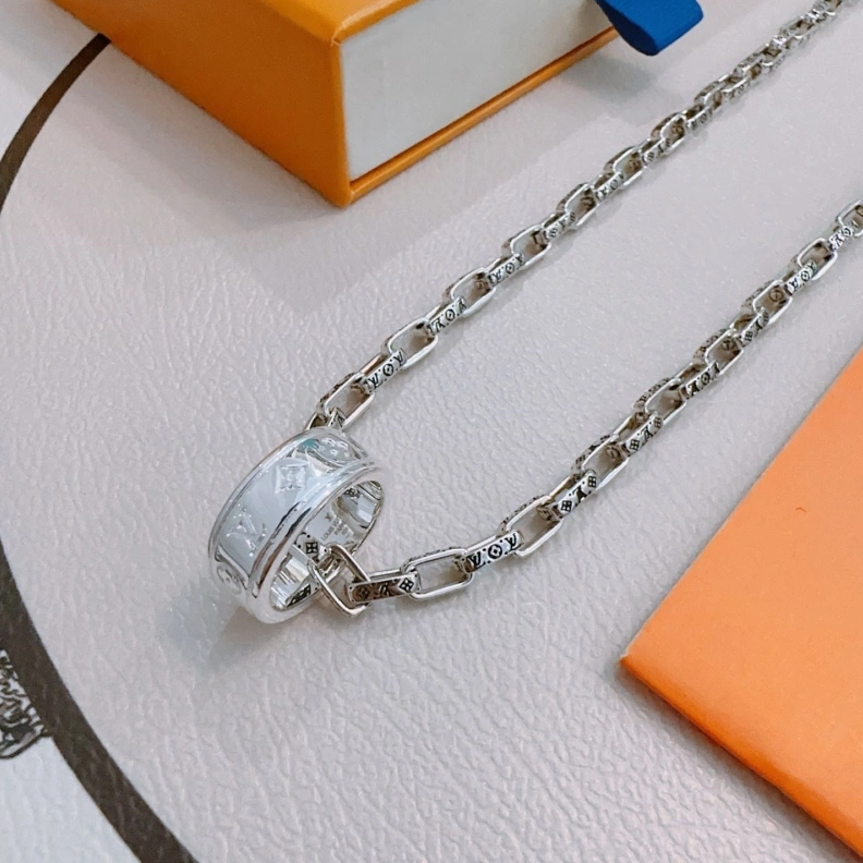 Refined LX Necklaces 308401