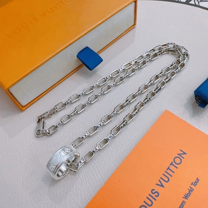 Refined LX Necklaces 308401