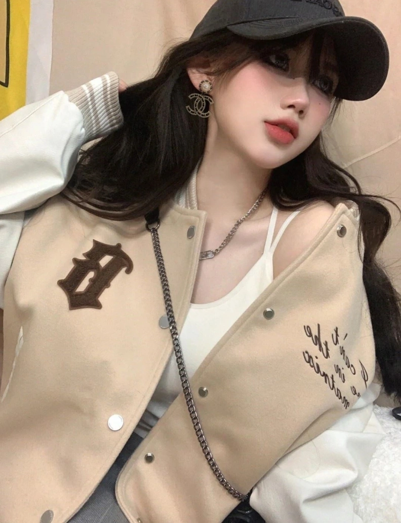 Cozy Chxnxl Earrings 285102