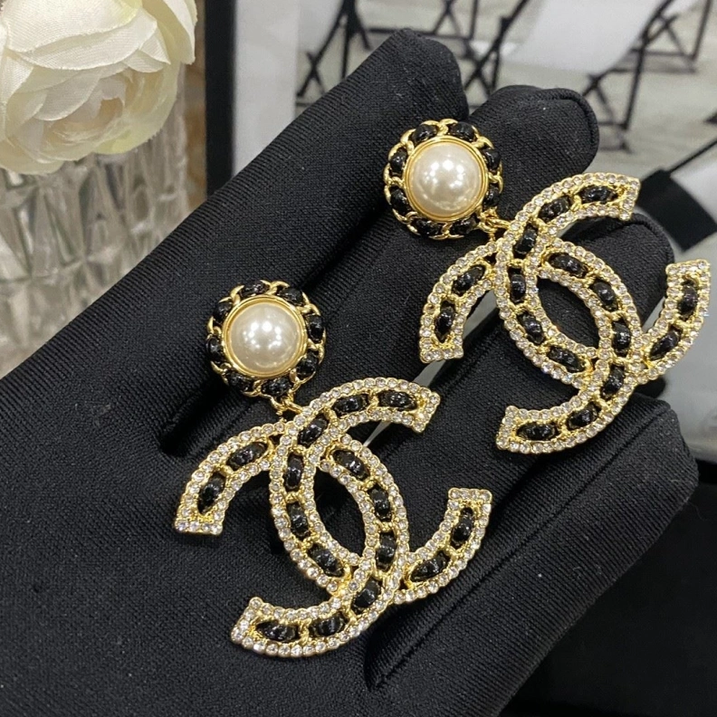 Cozy Chxnxl Earrings 285102