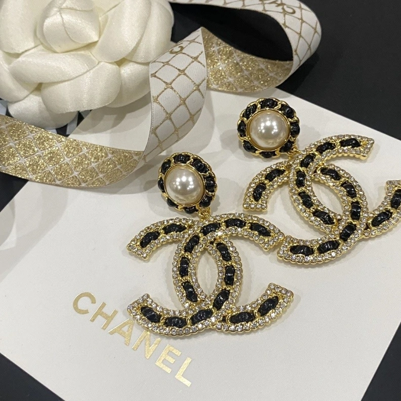 Cozy Chxnxl Earrings 285102