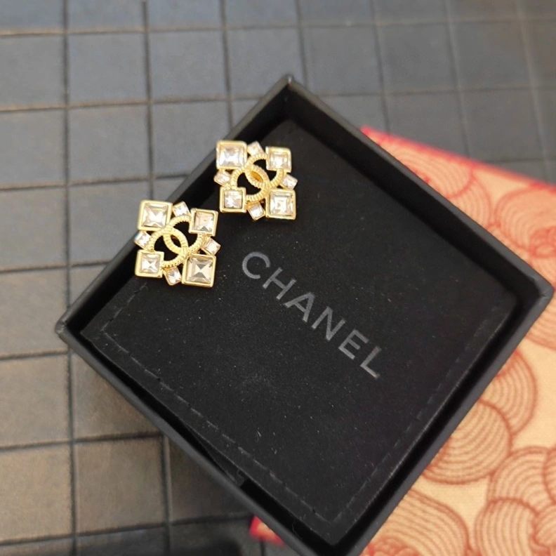Reliable Chxnxl Earrings 285093