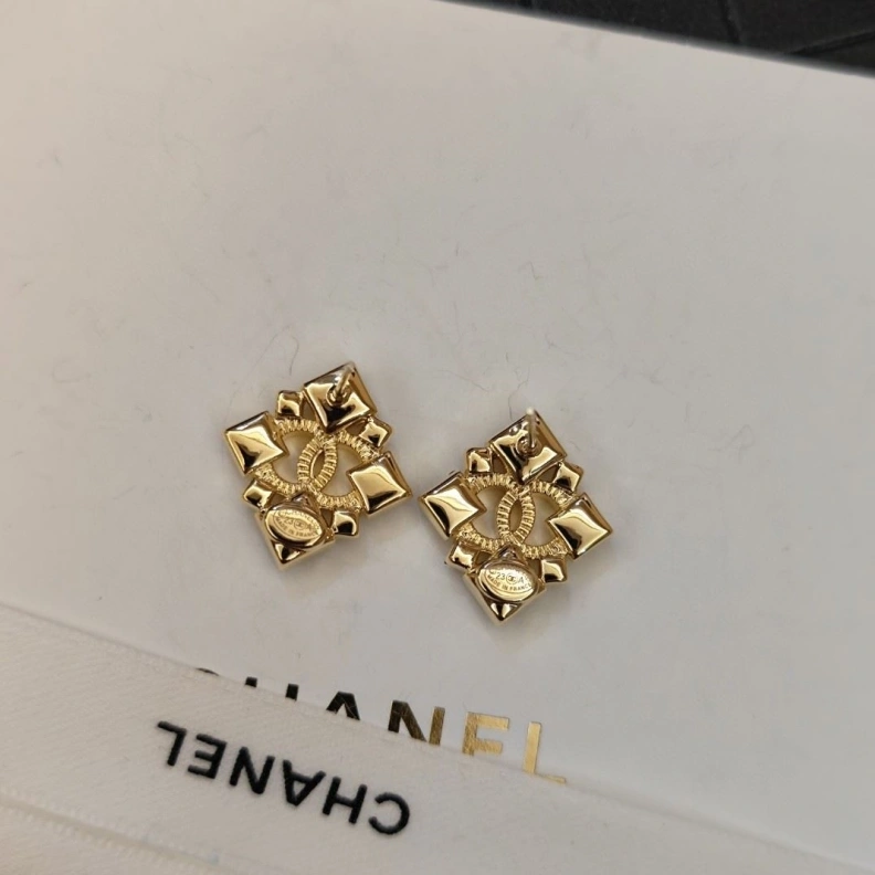 Reliable Chxnxl Earrings 285093