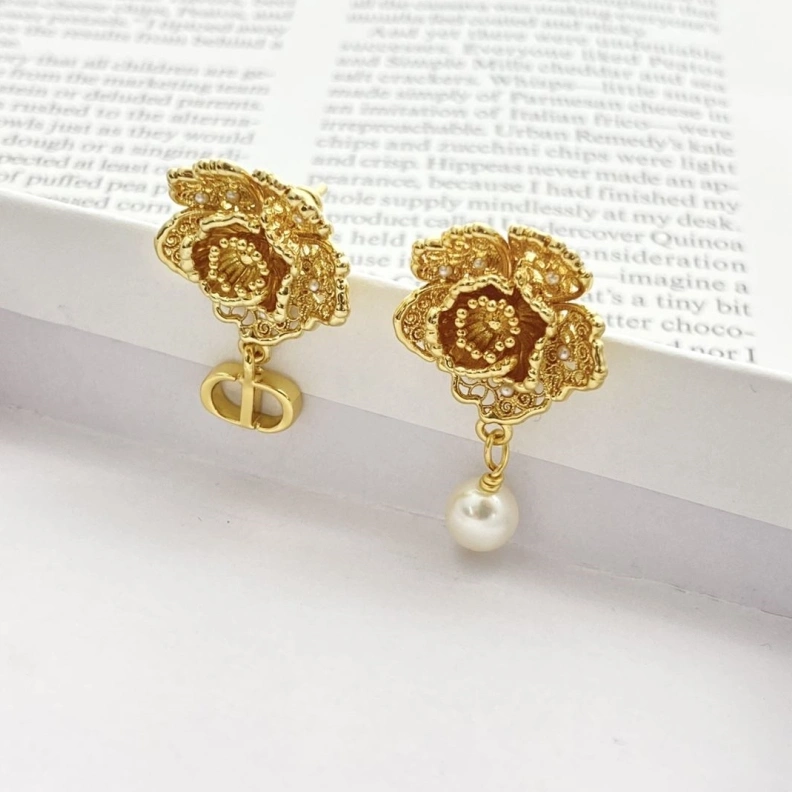 WellDesigned Christian Dxxr Earrings 293801