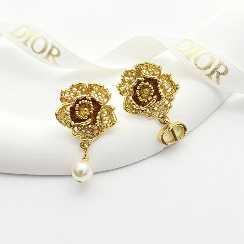 WellDesigned Christian Dxxr Earrings 293801