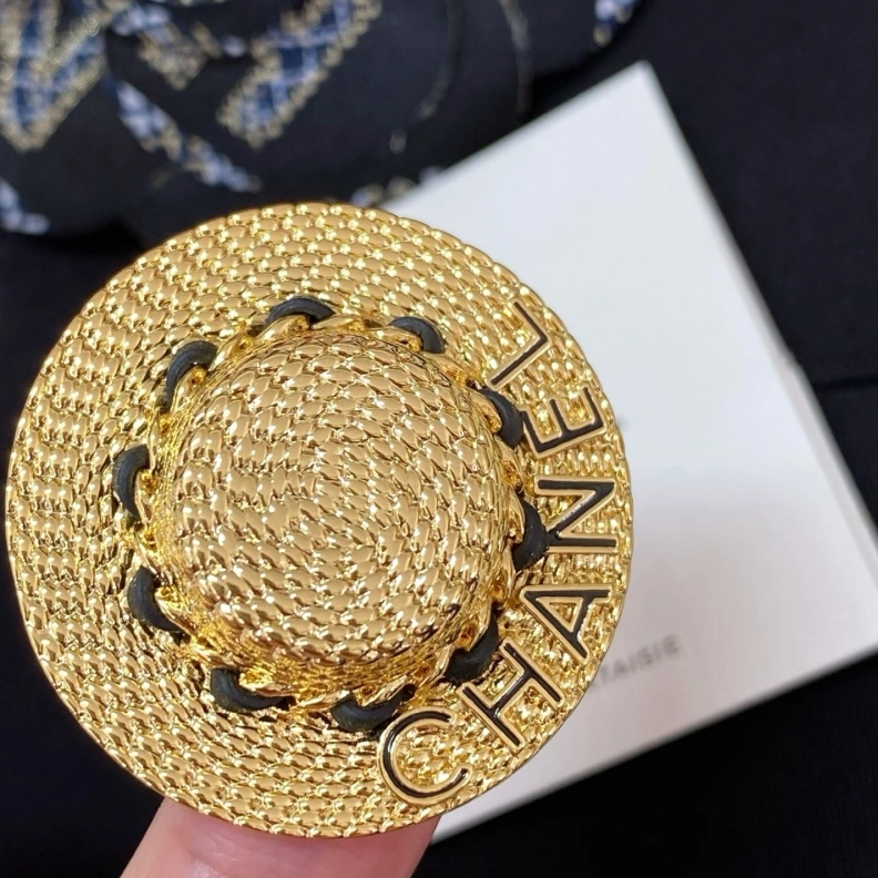 Chxnxl Brooches Refined 287842
