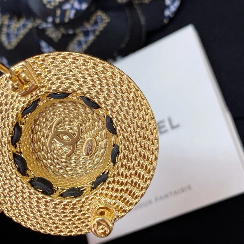 Chxnxl Brooches Refined 287842