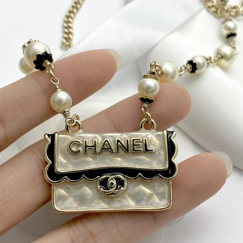 Chxnxl Necklaces Compact 284791
