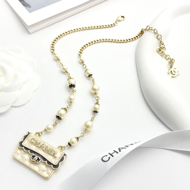 Chxnxl Necklaces Compact 284791