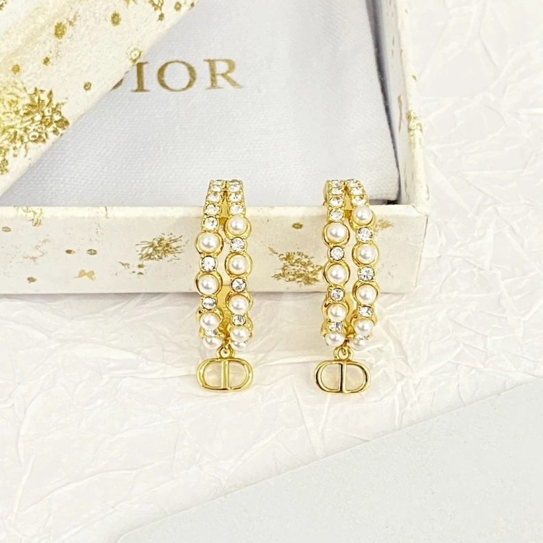 Christian Dxxr Earrings Soft 293800