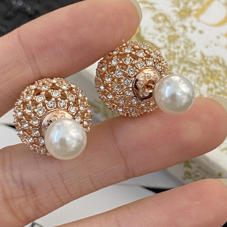 EyeCatching Christian Dxxr Earrings 293798