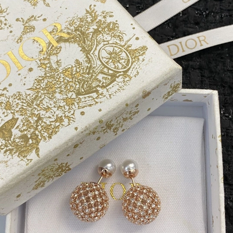 EyeCatching Christian Dxxr Earrings 293798