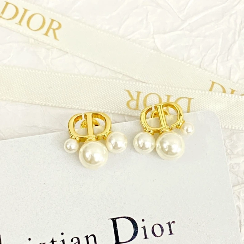 Christian Dxxr Earrings Sophisticated 293797