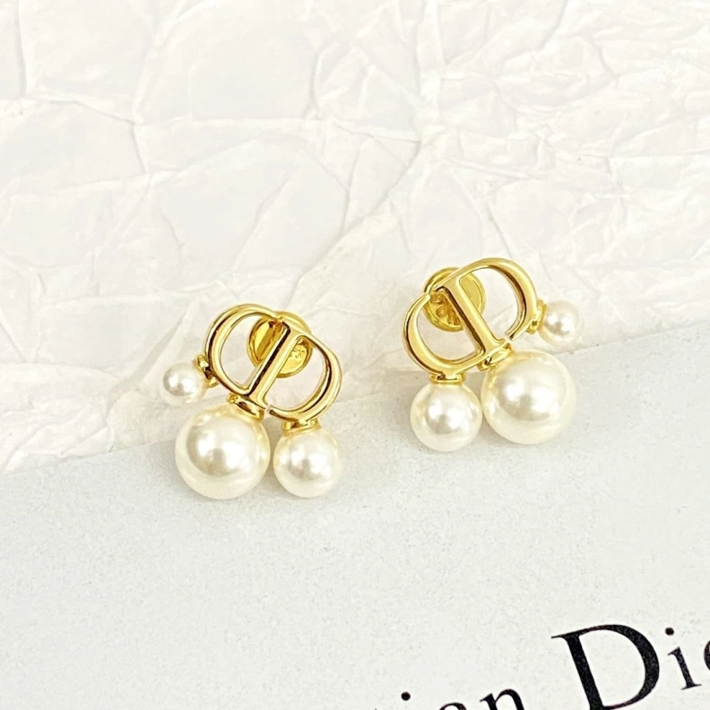 Christian Dxxr Earrings Sophisticated 293797