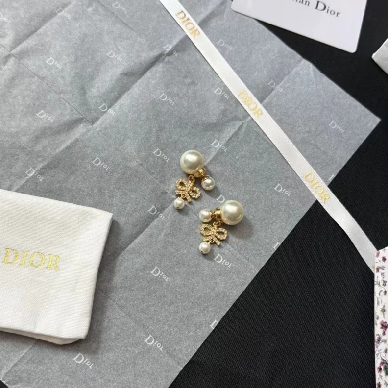 Christian Dxxr Earrings Breathable 293795