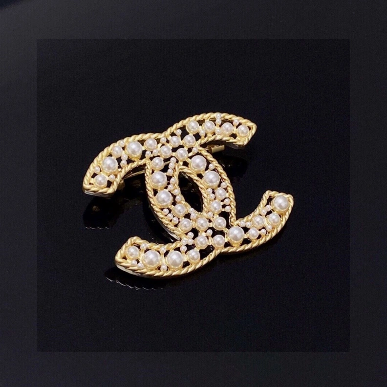 Chxnxl Brooches Compact 284588