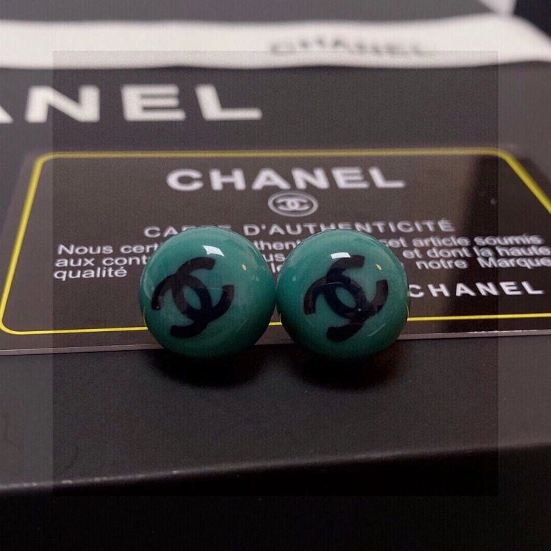 Vibrant Chxnxl Earrings 285083