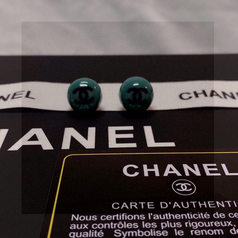 Vibrant Chxnxl Earrings 285083