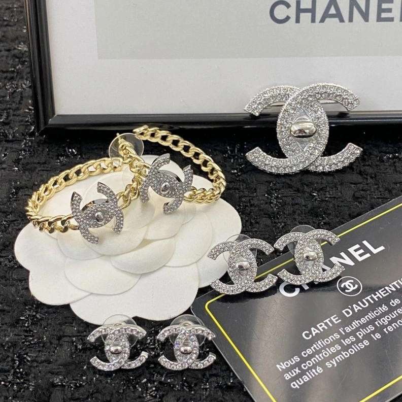 Modern Chxnxl Earrings 287481