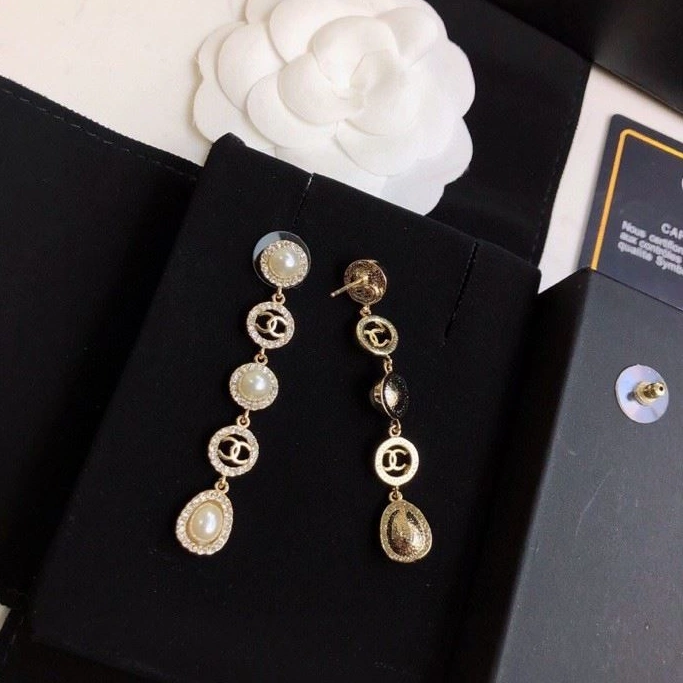 Breathable Chxnxl Earrings 287476