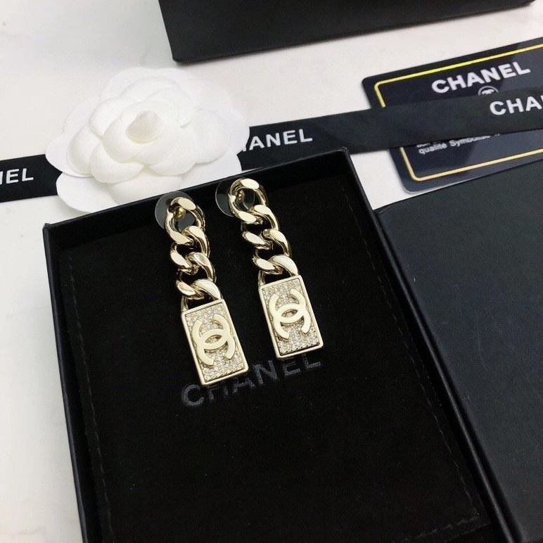 Chxnxl Earrings Sophisticated 287473