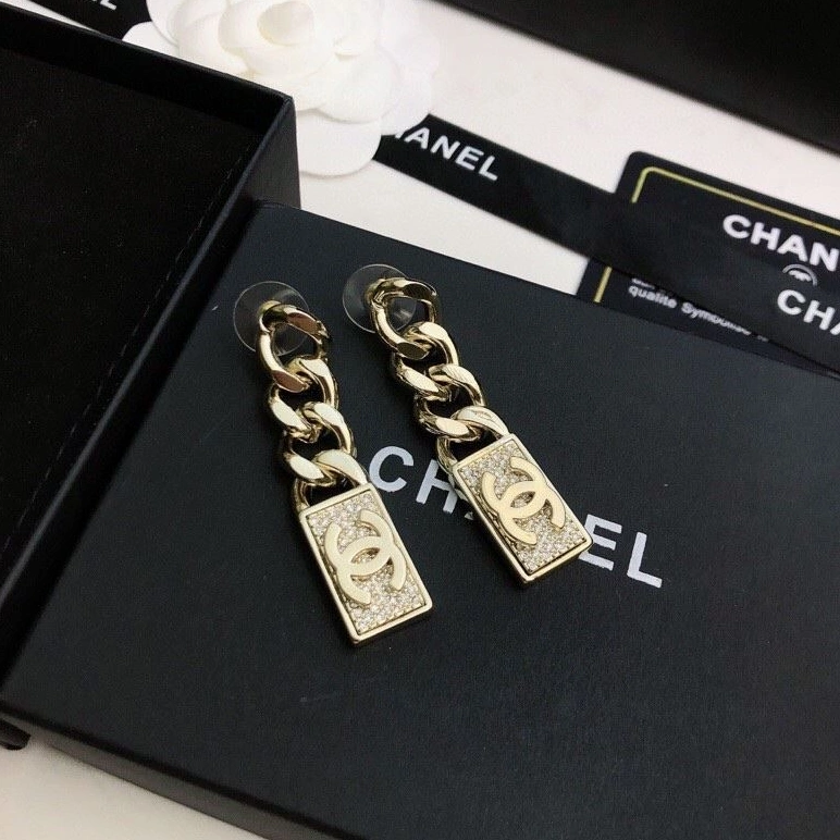 Chxnxl Earrings Sophisticated 287473