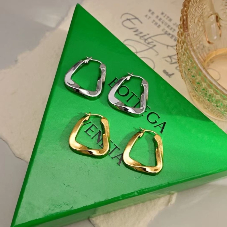 Affordable Bxttxga VXNXNTA Earrings 283037