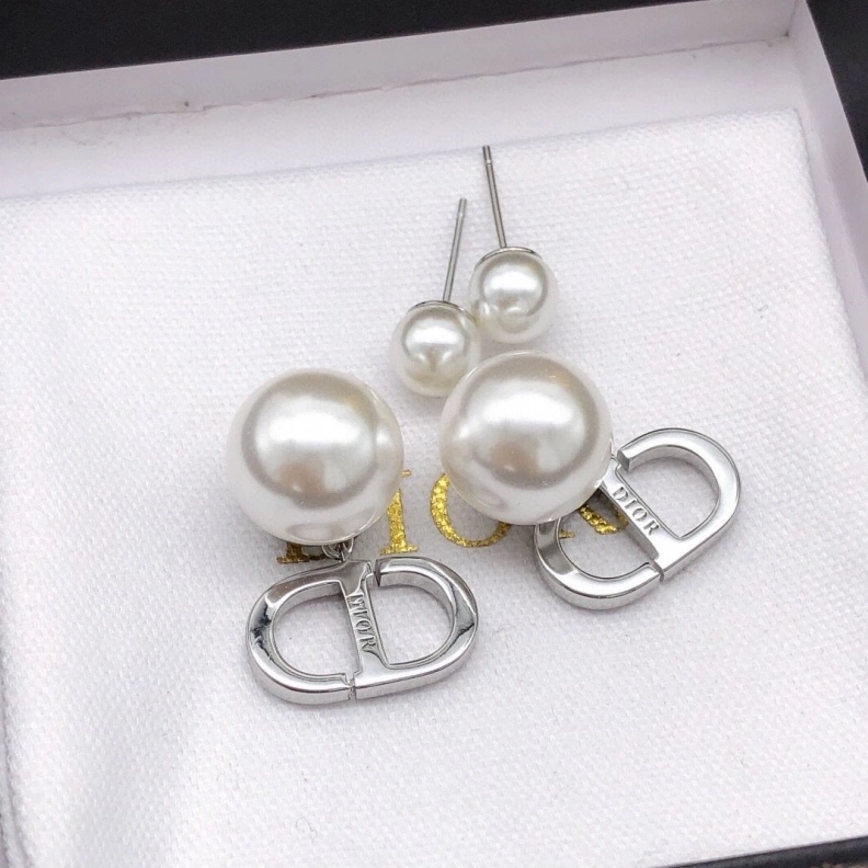 Christian Dxxr Earrings SmartChoice 294530