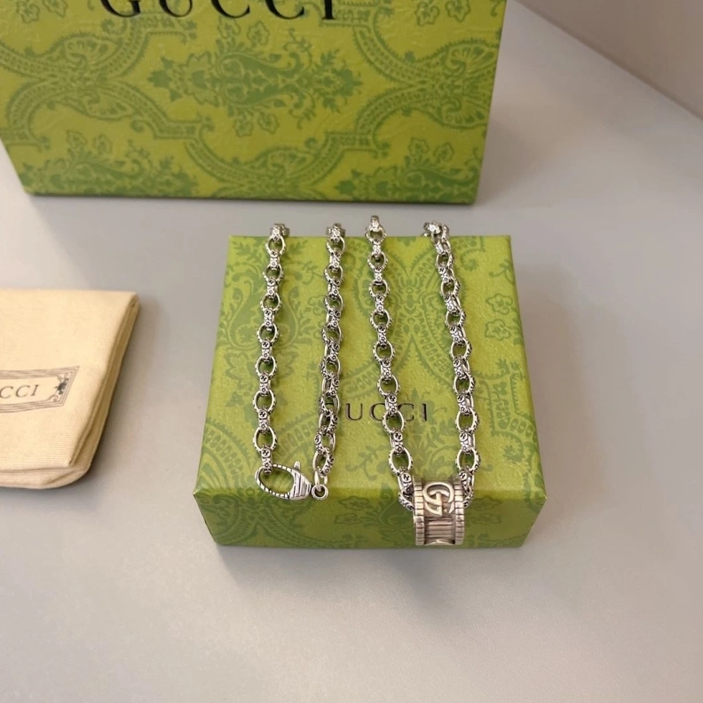 Gxccx Necklaces Affordable 303087