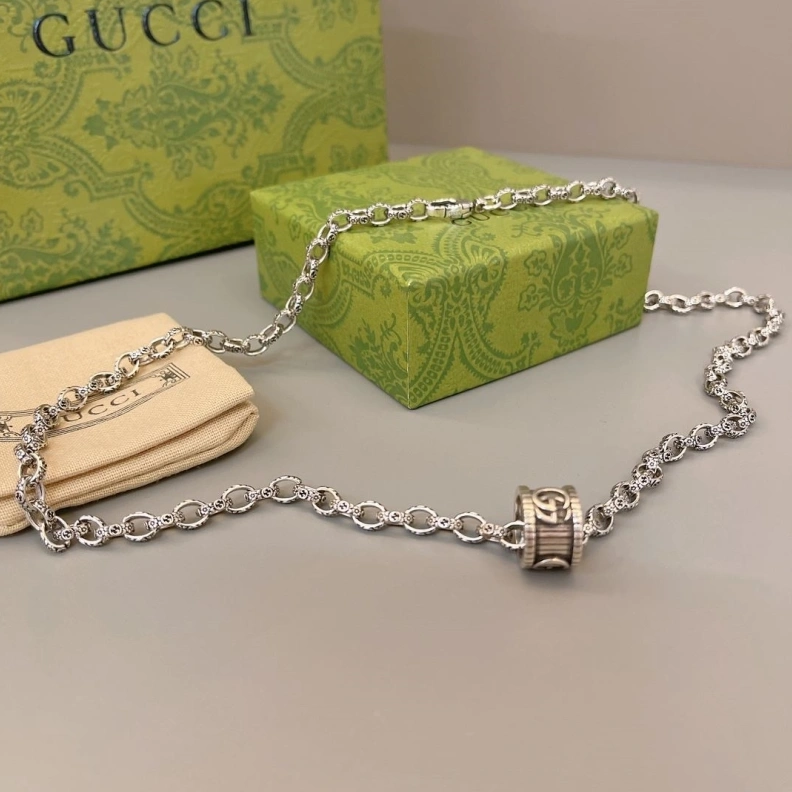 Gxccx Necklaces Affordable 303087