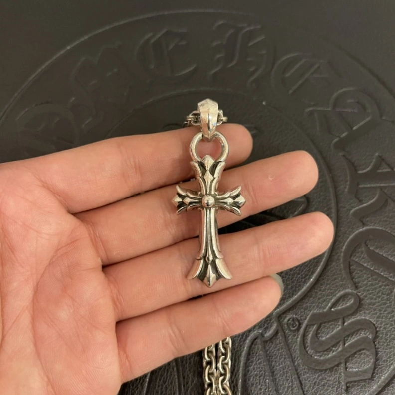 GoodFit Chrxmx Hxxrts Necklaces 297870