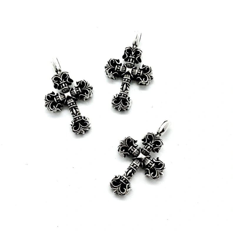 GoAnywhere Chrxmx Hxxrts Necklaces 297859