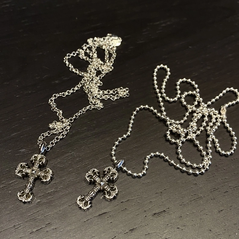 GoAnywhere Chrxmx Hxxrts Necklaces 297859