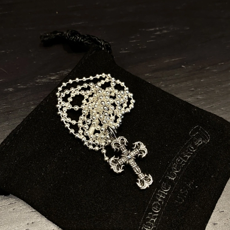 GoAnywhere Chrxmx Hxxrts Necklaces 297859
