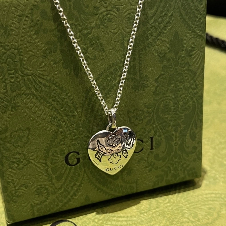 Reliable Gxccx Necklaces 303081