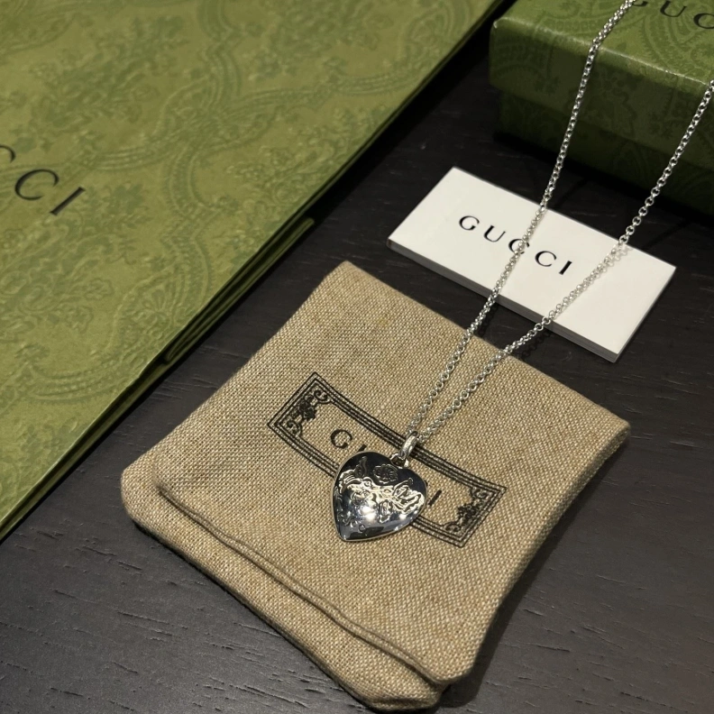 Reliable Gxccx Necklaces 303081