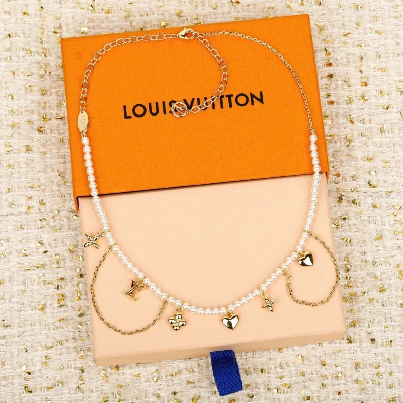 Sleek LX Necklaces 309327