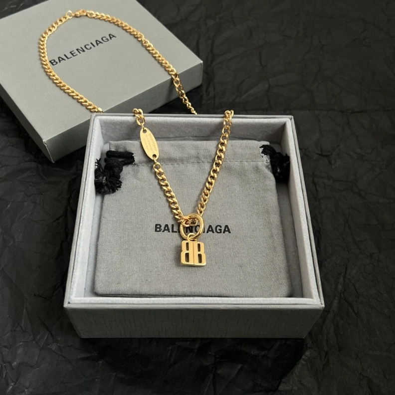 ModernLook Bxlxnciaga Necklaces 282261