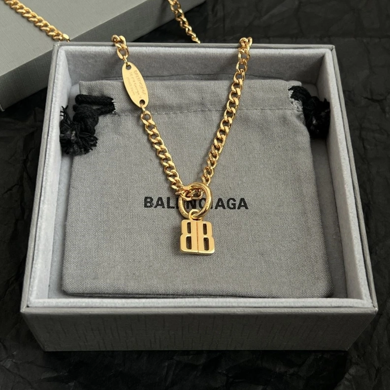 ModernLook Bxlxnciaga Necklaces 282261