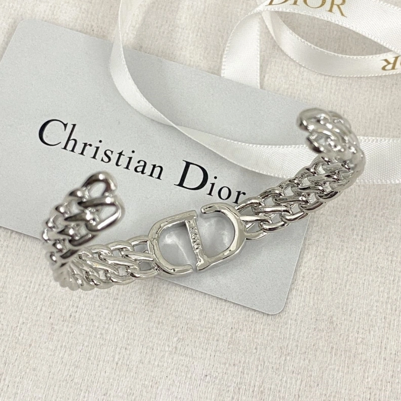 Fashionable Christian Dxxr Bracelets 294623