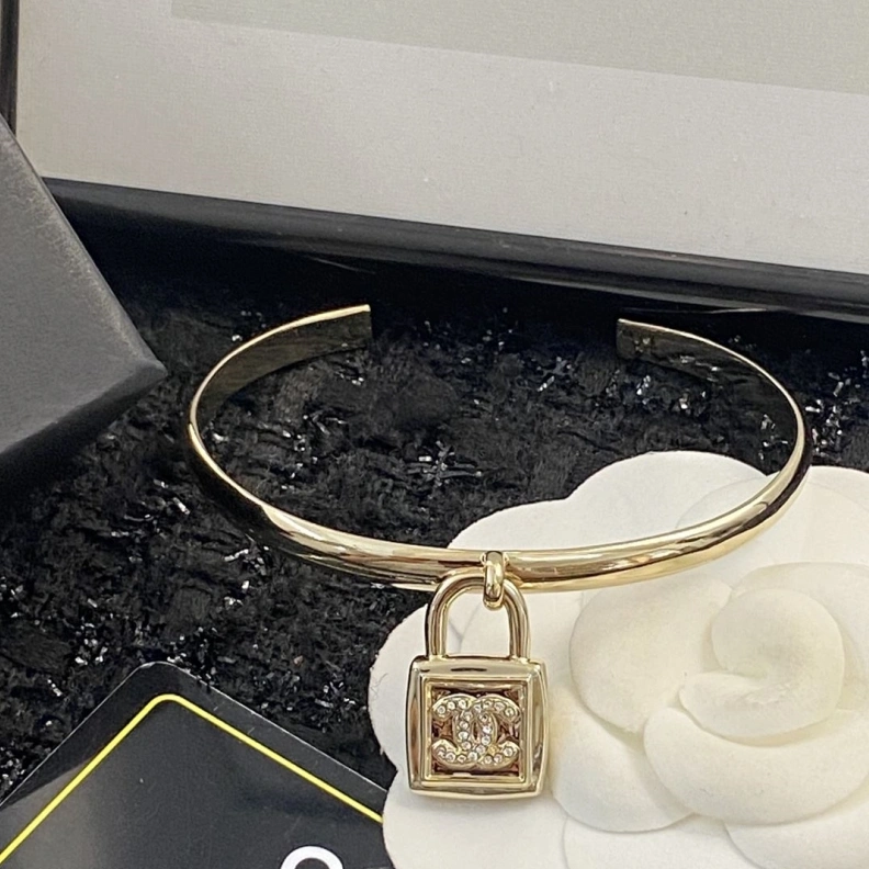 Functional Chxnxl Bracelets 287931