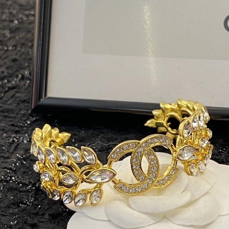 ModernLook Chxnxl Bracelets 287925
