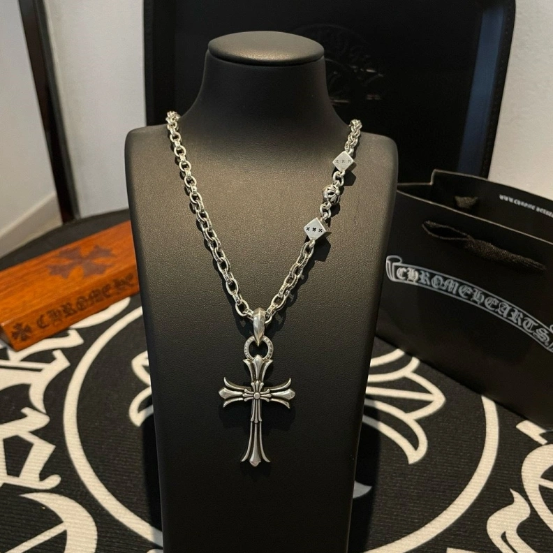 Sleek Chrxmx Hxxrts Necklaces 297852