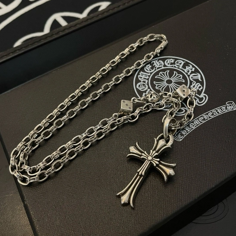 Sleek Chrxmx Hxxrts Necklaces 297852