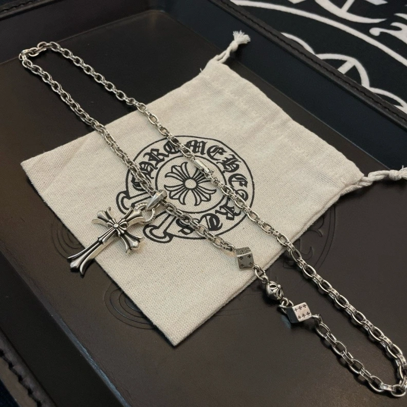 Sleek Chrxmx Hxxrts Necklaces 297852