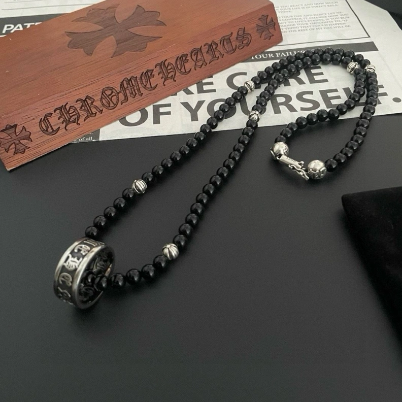 UrbanStyle Chrxmx Hxxrts Necklaces 297842