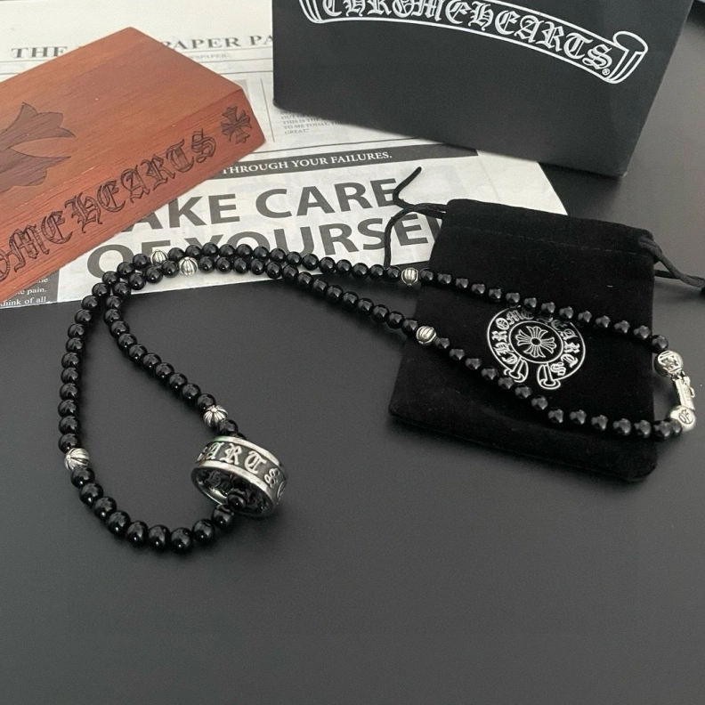 UrbanStyle Chrxmx Hxxrts Necklaces 297842