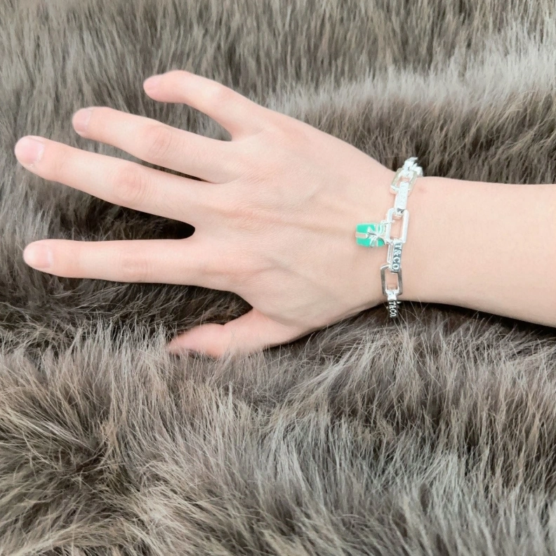 Classic Txffxnx Bracelets 315585