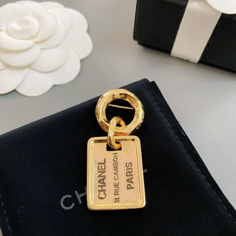 UrbanStyle Chxnxl Brooches 287818